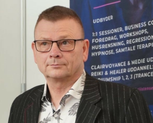 25 år med spiritualitet. 1:1 forløb. uddannelser, individuelle sessioner, foredrag, events m.m.